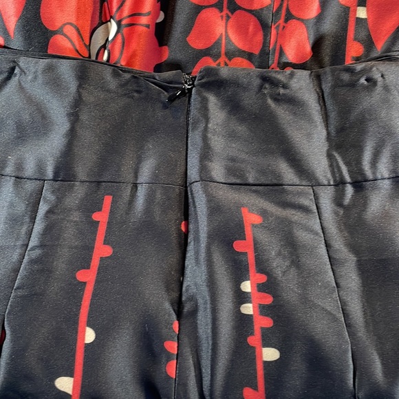 Mossimo Floral Satin Pleaded Aline Skirt - Picture 4 of 7